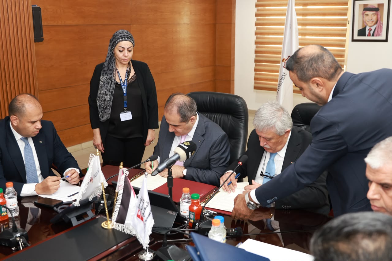صورة حول : شراكة بين وزارة الاستثمار والتدريب المهني لرفد المشاريع الاستثمارية بالكفاءات الأردنية وتعزيز فرص التشغيل شراكة بين وزارة الاستثمار والتدريب المهني لرفد المشاريع الاستثمارية بالكفاءات الأردنية وتعزيز فرص التشغيل