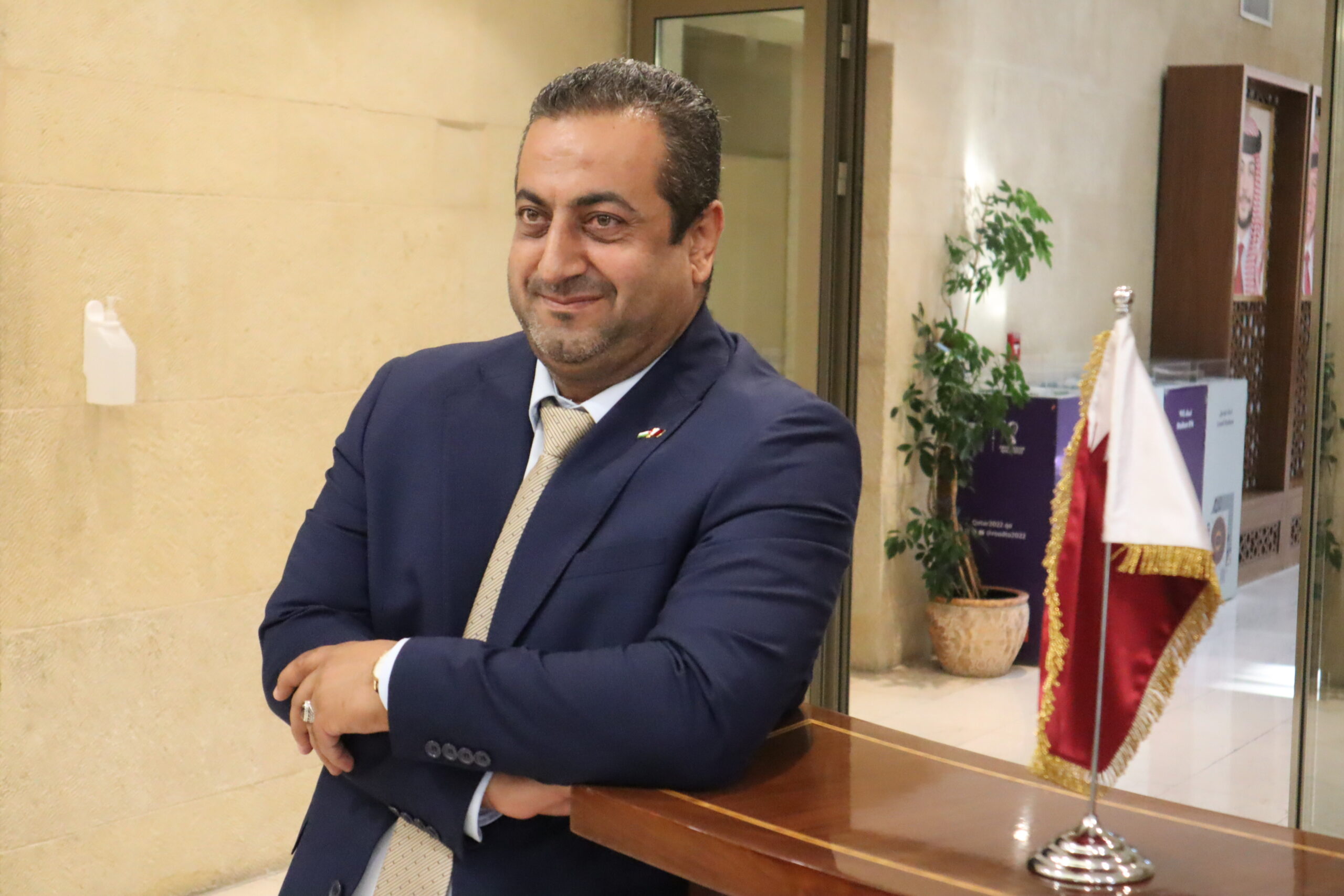 سفارة قطر في الأردن تستقبل المعزين بوفاة الأمير الوالد الشيخ حمد بن خليفة آل ثاني