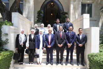 العيسوي يلتقي وفدا من فريق أصحاب المبادرات الصحية والبيئية