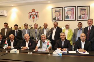 لجنة مجلس محافظة العاصمة تستمع إلى نتائج دراسة حول أثر اللامركزية الإدارية في تعزيز كفاءة الأداء التنموي