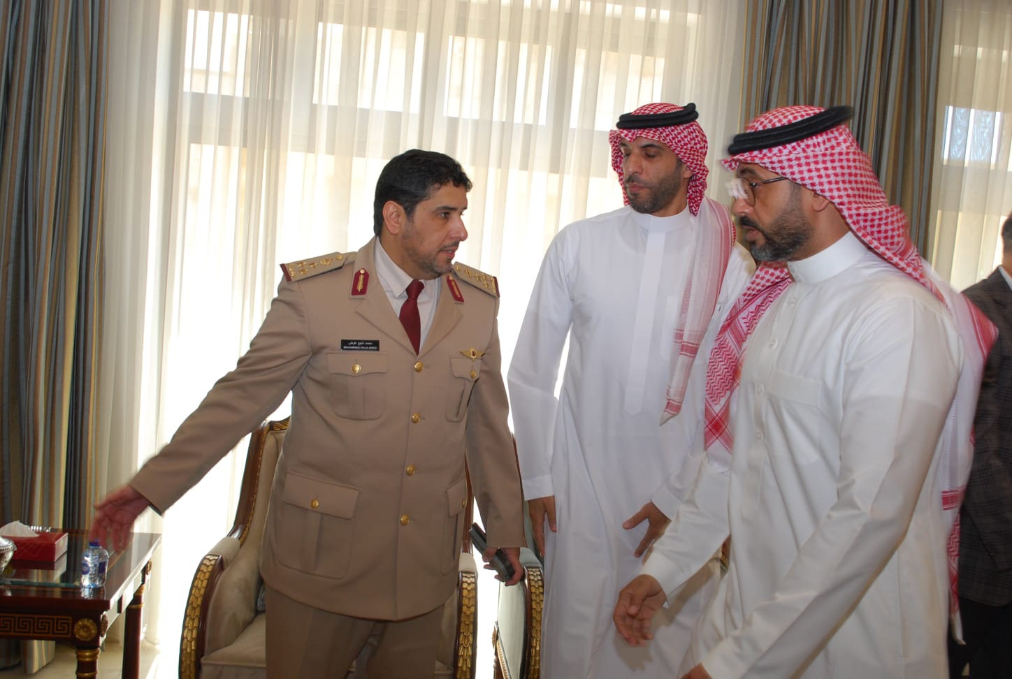 سفارة قطر في الأردن تستقبل المعزين بوفاة الأمير الوالد الشيخ حمد بن خليفة آل ثاني