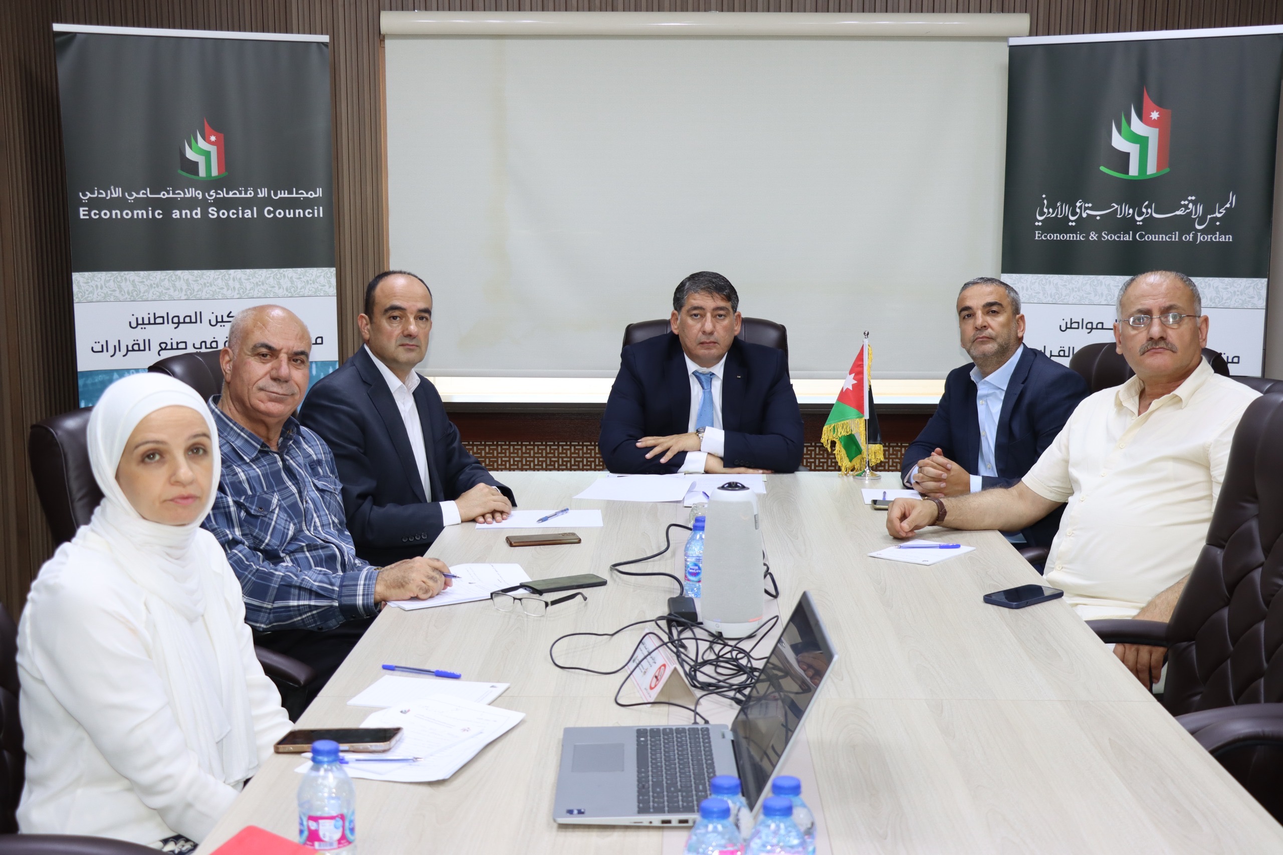 صورة حول : الاقتصادي والاجتماعي يؤكد أهمية الحوار الاجتماعي في مواجهة تداعيات الأزمات الإقليمية الاقتصادي والاجتماعي يؤكد أهمية الحوار الاجتماعي في مواجهة تداعيات الأزمات الإقليمية