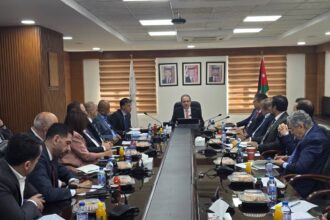 وزير الاستثمار يلتقي مطوري المناطق التنموية ويؤكد: تطوير البيئة التنظيمية يعزز تنافسية الأردن الاستثمارية