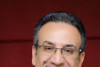 مصطفى ياغي يكتب: عندما يصبح العمل الحزبي ترفاً