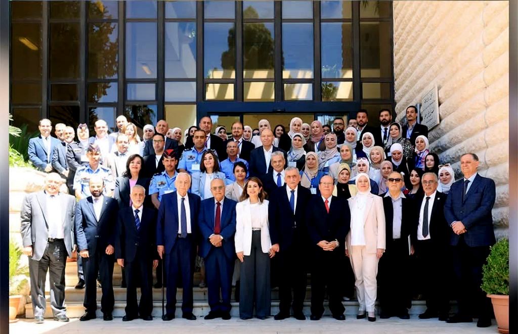 صورة حول : أ.د. حمدان بالمؤتمر العربي في "الاردنية " : المحتوى الرقمي والابتكار جسر يربط بين المعرفة والإنسان وبين التعليم والحياة أ.د. حمدان بالمؤتمر العربي في "الاردنية " : المحتوى الرقمي والابتكار جسر يربط بين المعرفة والإنسان وبين التعليم والحياة