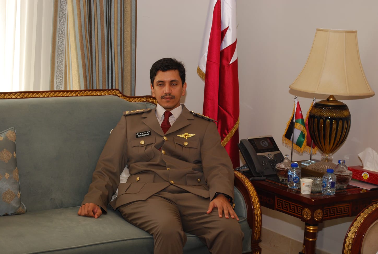 سفارة قطر في الأردن تستقبل المعزين بوفاة الأمير الوالد الشيخ حمد بن خليفة آل ثاني