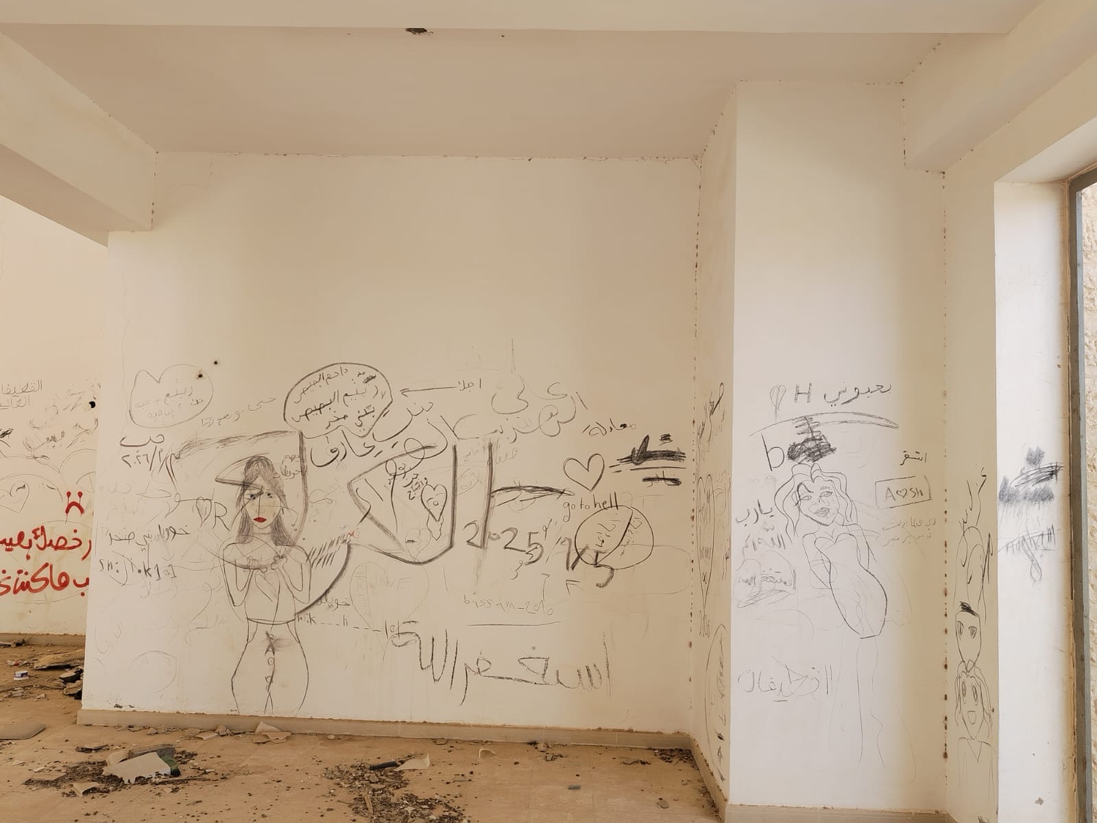 شكوى من تحول مسجد مهجور شرق مطار الملكة علياء إلى بؤرة للعبث والمخالفات.. ومناشدة للأوقاف للتدخل