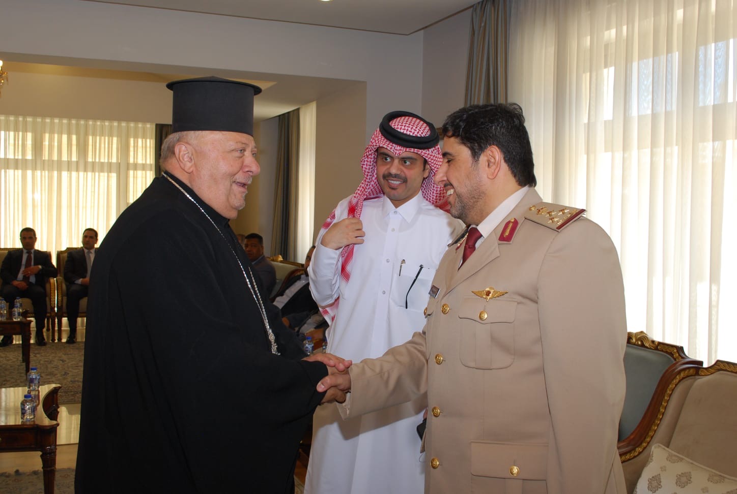 سفارة قطر في الأردن تستقبل المعزين بوفاة الأمير الوالد الشيخ حمد بن خليفة آل ثاني