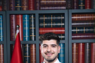عبدالمجيد محمد العمري يتوج سنوات الاجتهاد والتميز بالتخرج من جامعة العلوم والتكنولوجيا الأردنية
