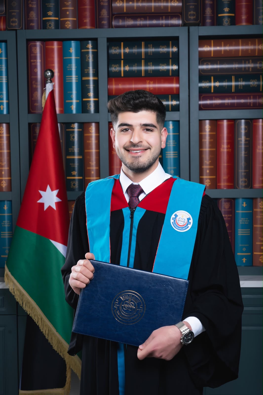 عبدالمجيد محمد العمري يتوج سنوات الاجتهاد والتميز بالتخرج من جامعة العلوم والتكنولوجيا الأردنية