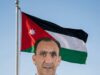 "خارج سياق الوطن: متى تخلع نقابة الفنانين ثوب ’الغرام‘ وتلتفت لبطولات الأسوار وكرم الخنادق؟"
