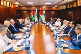 تجارة عمّان تتبنى مطالب جمعية السياحة الوافدة