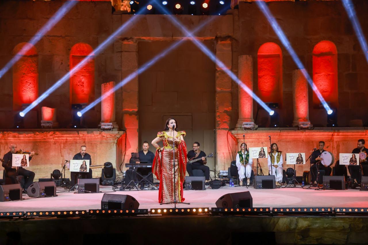 درصاف الحمداني تزين المسرح الشمالي في جرش بالصبغة التونسية