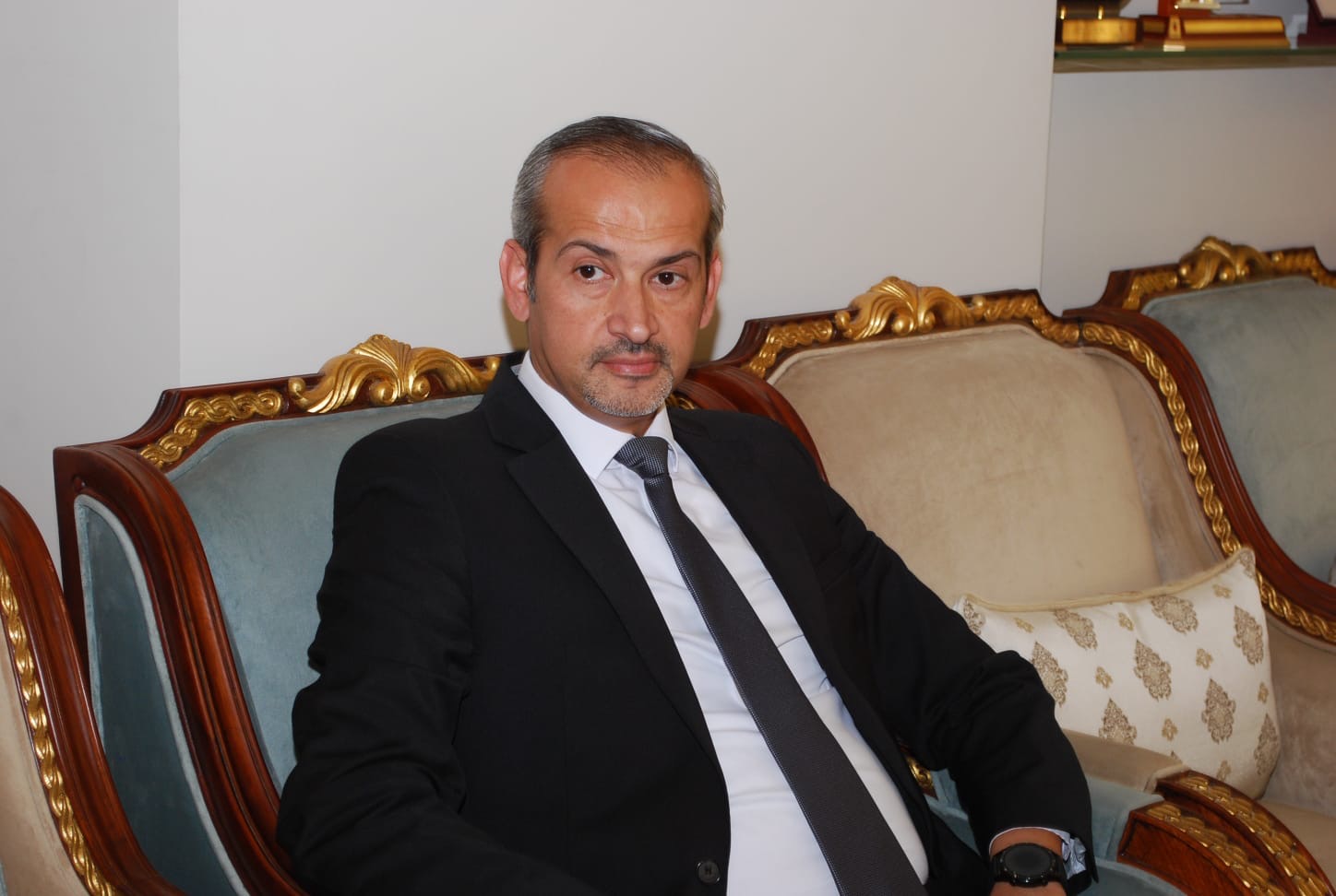سفارة قطر في الأردن تستقبل المعزين بوفاة الأمير الوالد الشيخ حمد بن خليفة آل ثاني