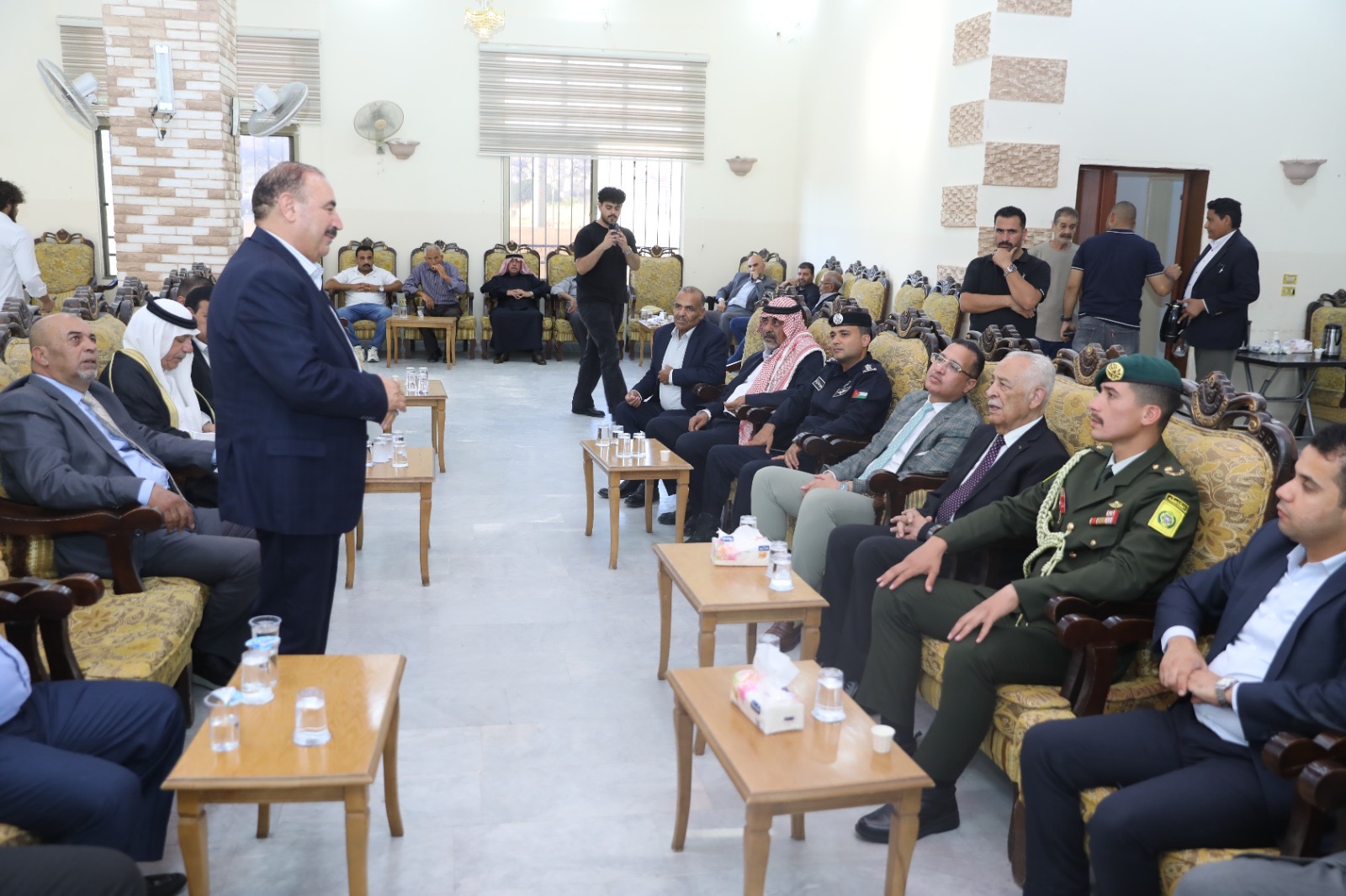 مندوبا عن الملك وولي العهد.. العيسوي يعزي الخلايلة والرحامنة