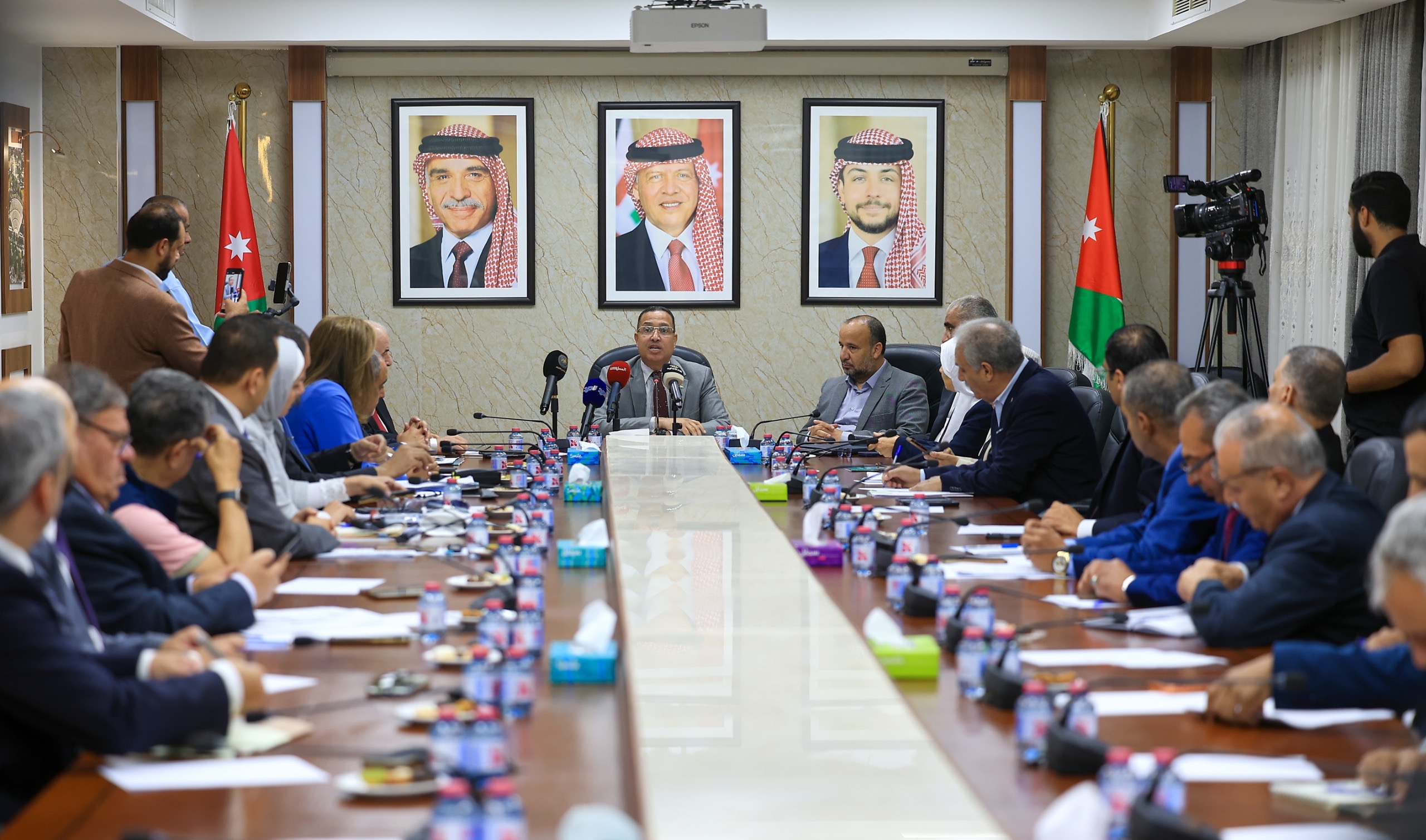 "الإدارية النيابية" تستمع إلى ملاحظات المجلس الاقتصادي والاجتماعي والهيئات الرقابية