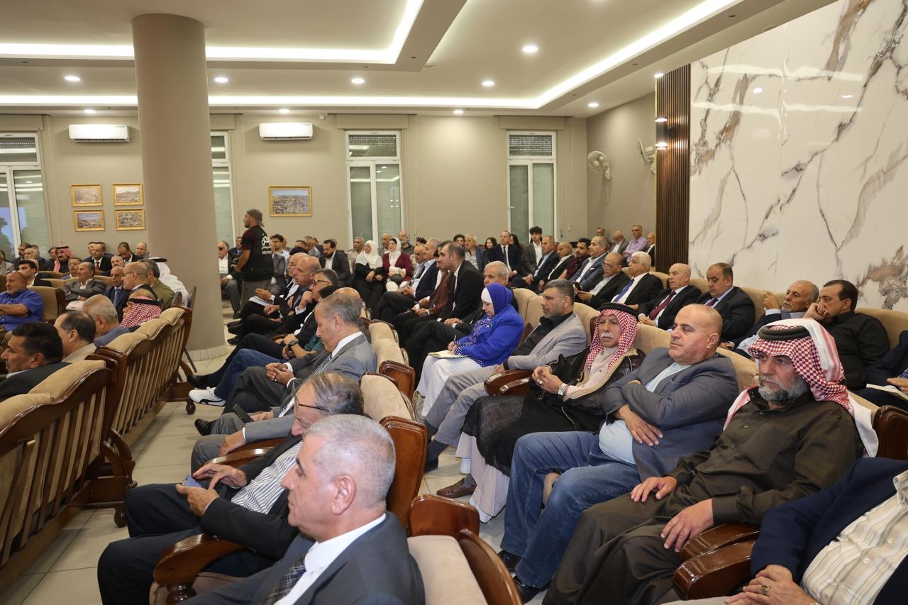 بالصور.. حفل اشهار كتاب «ما هذه الفوضى الموجودة على مكتبك؟» للكاتب ماجد جورج أبو عطا
