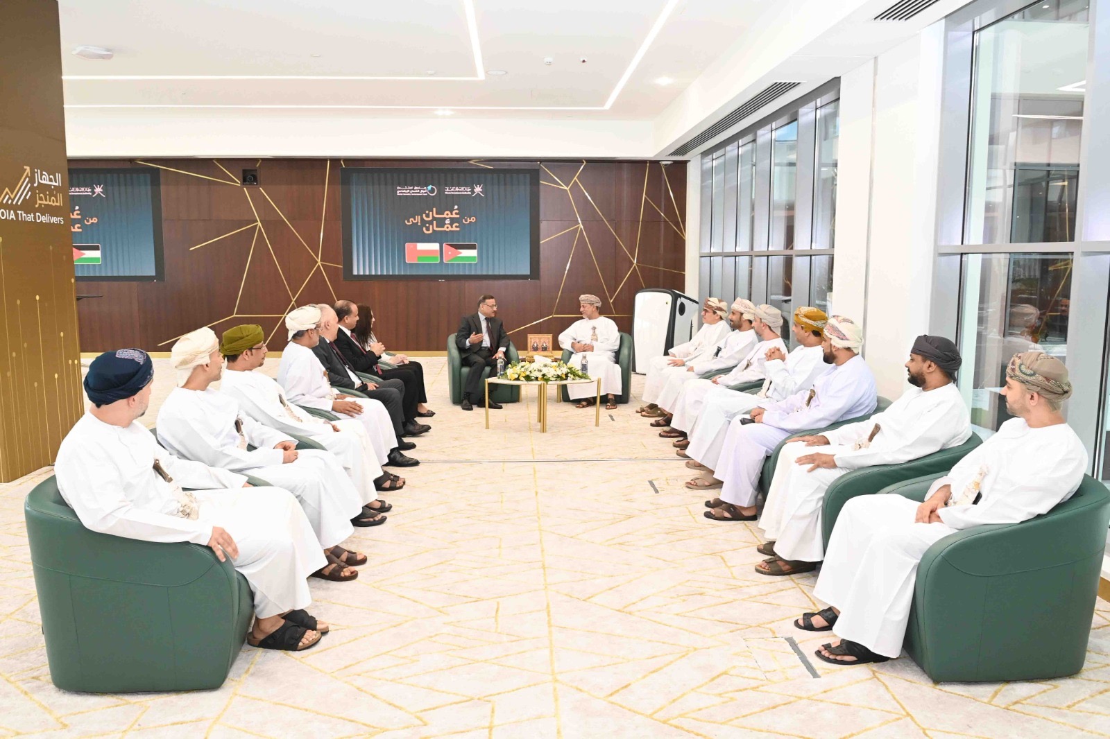 الأردن وعُمان تؤسسان شراكة استثمارية بـ100 مليون دولار لدعم القطاعات الحيوية