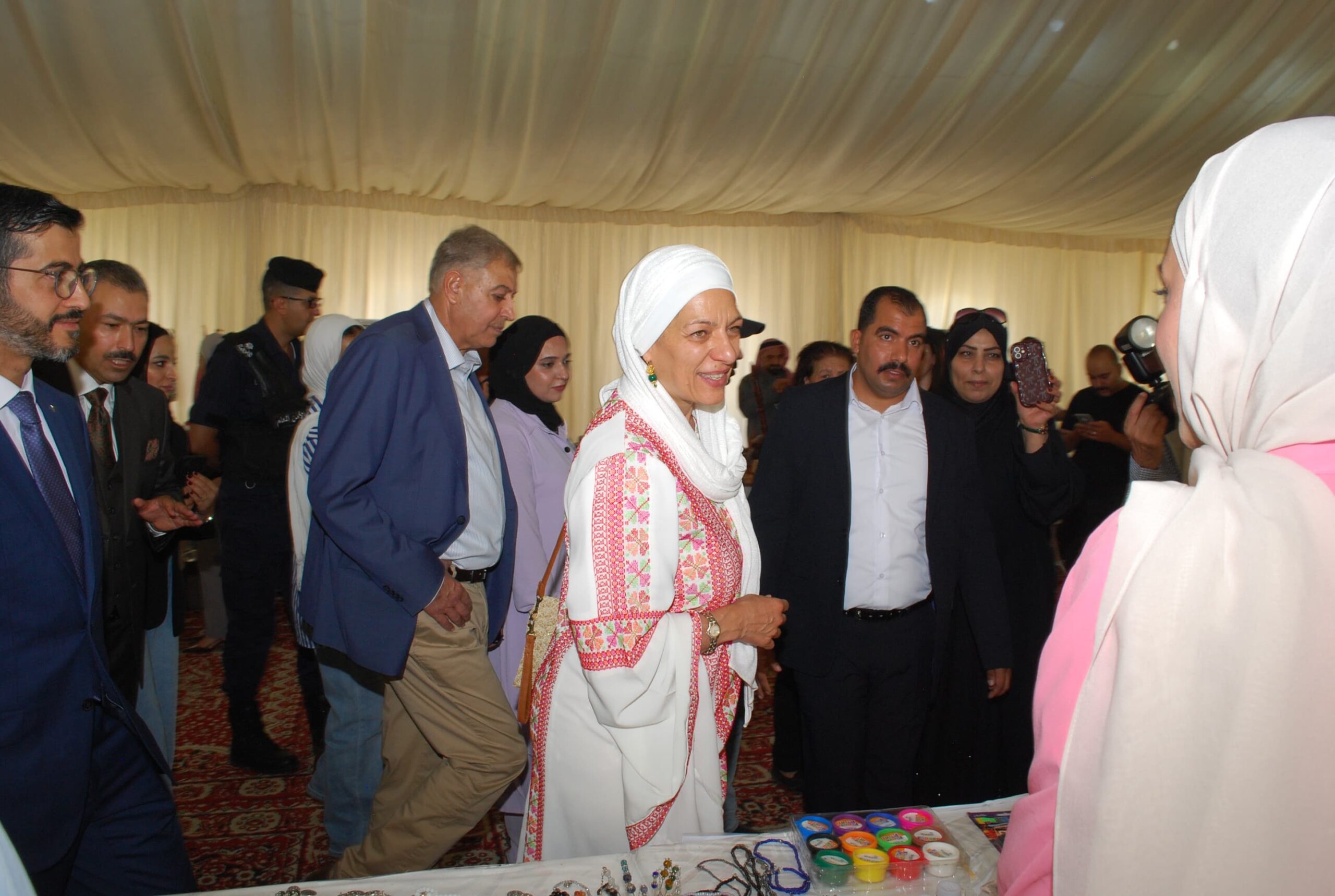 إنطلاق فعاليات مهرجان الجميد والسمن العاشر في حدائق الحسيين