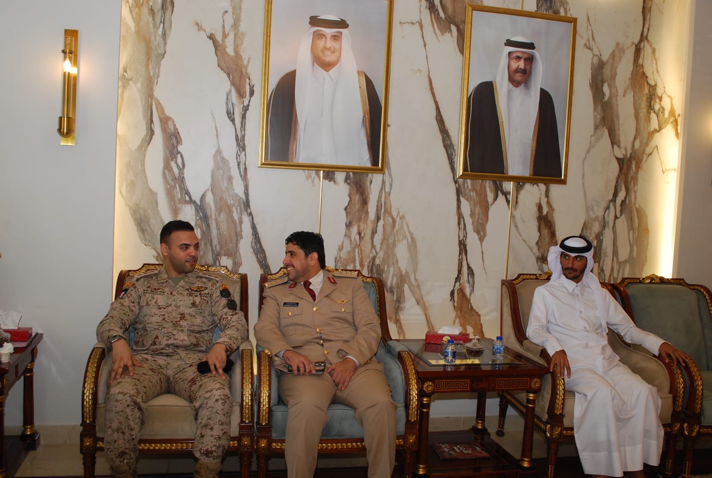 سفارة قطر في الأردن تستقبل المعزين بوفاة الأمير الوالد الشيخ حمد بن خليفة آل ثاني