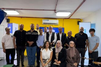الفائزون في برنامج مقدام يزورون مؤسسات رائدة في العمل الوطني