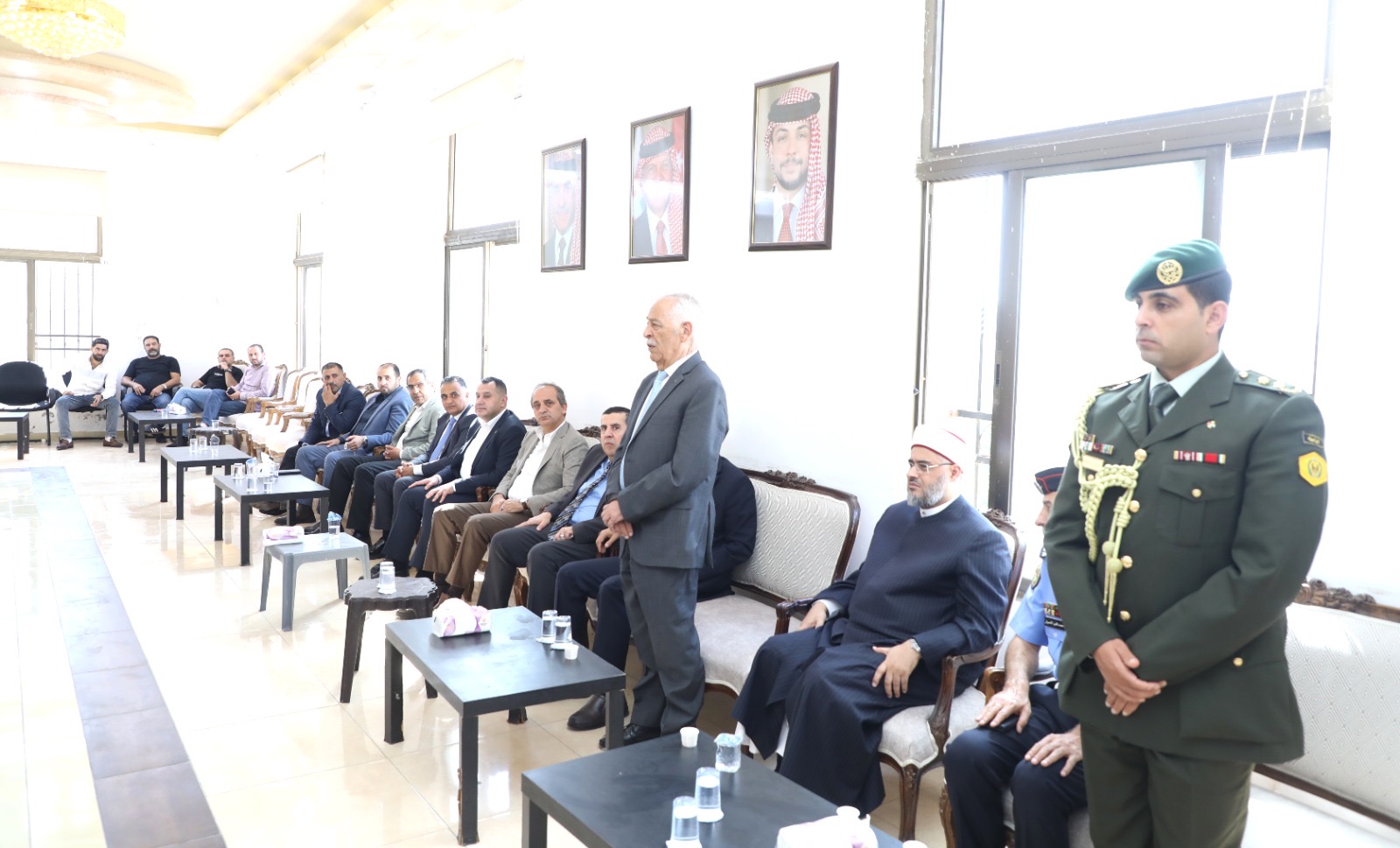 مندوبا عن الملك وولي العهد.. العيسوي يعزي الخصاونة وأبو رمان والعواملة