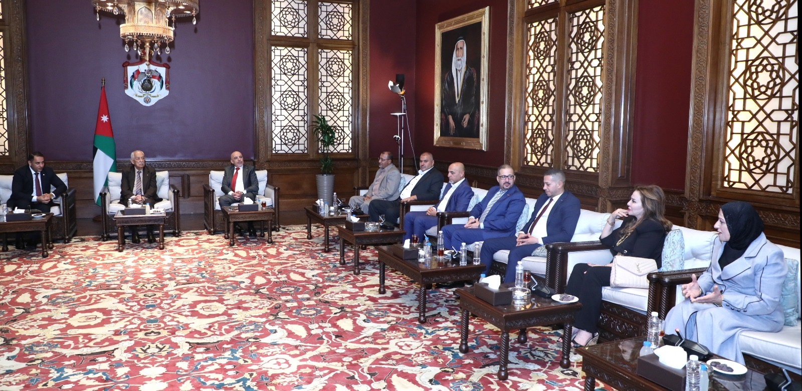 صورة حول : العيسوي: الأردن يمضي برؤية ملكية ثابتة تعزز الاستقرار وترسخ مسيرة التحديث العيسوي: الأردن يمضي برؤية ملكية ثابتة تعزز الاستقرار وترسخ مسيرة التحديث