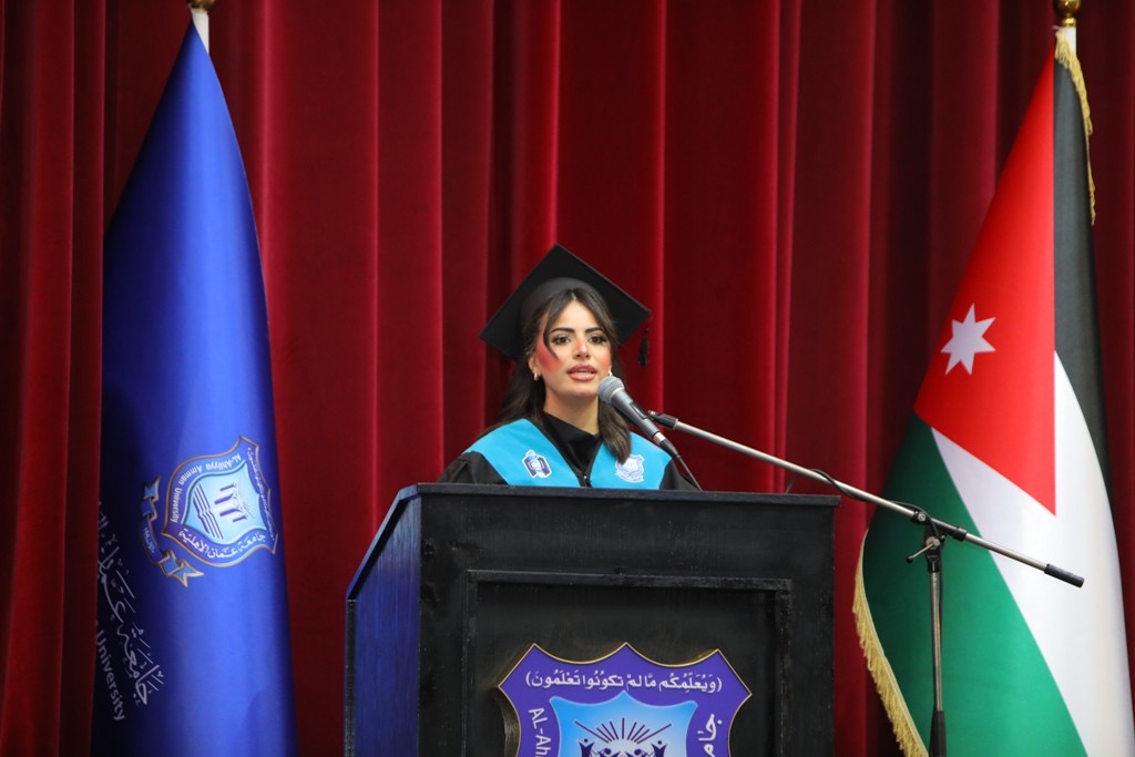 بالصور.. د.الحوراني يرعى احتفال عمان الاهلية لليوم الثاني بتخريج طلبة الفصل الثاني من الفوج 33