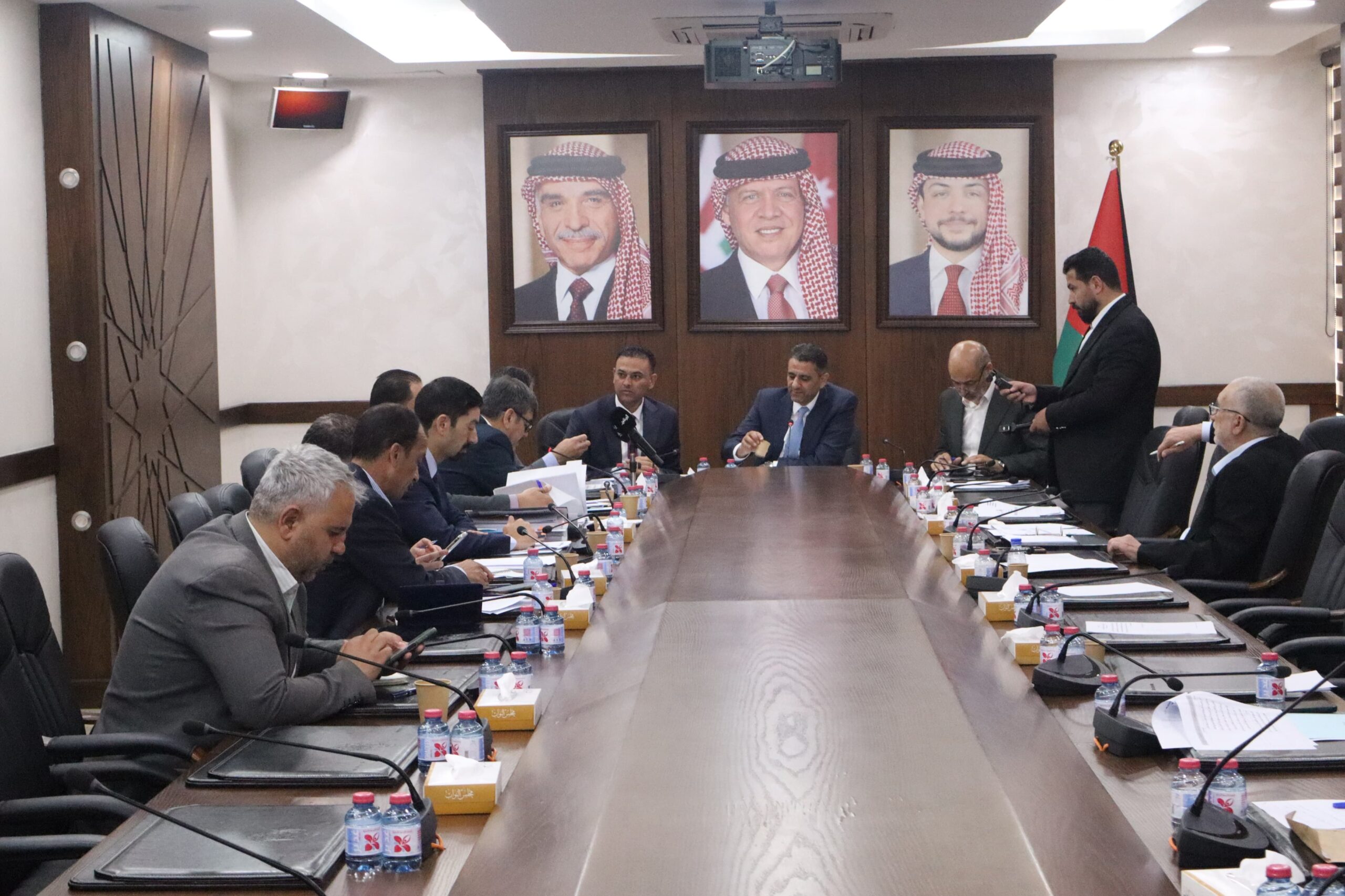 "الاقتصاد النيابية" تشرع بمناقشة مشروع قانون إلغاء المؤسسة الاستهلاكية المدنية