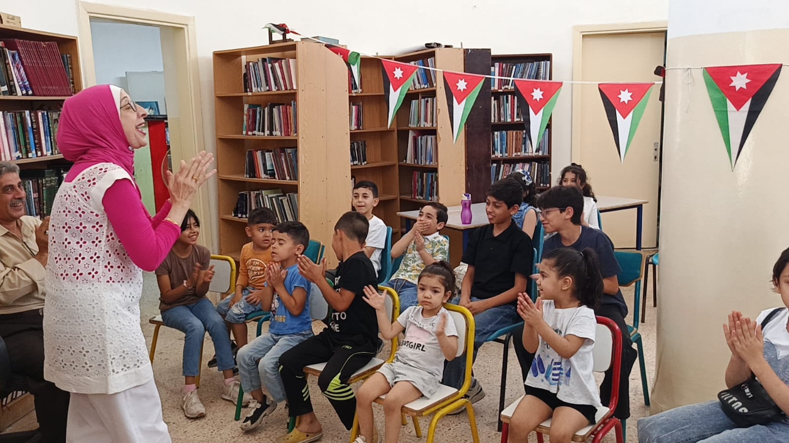 "البيت العربي يواصل فعاليات مبادرة الصيف لا يحلو إلا بمكتبتي في مكتبات أمانة عمان"