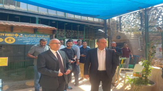 خريسات: إغلاق "السوسنة السوداء" مرتبط بالمخالفات لا بوقف الاستثمار