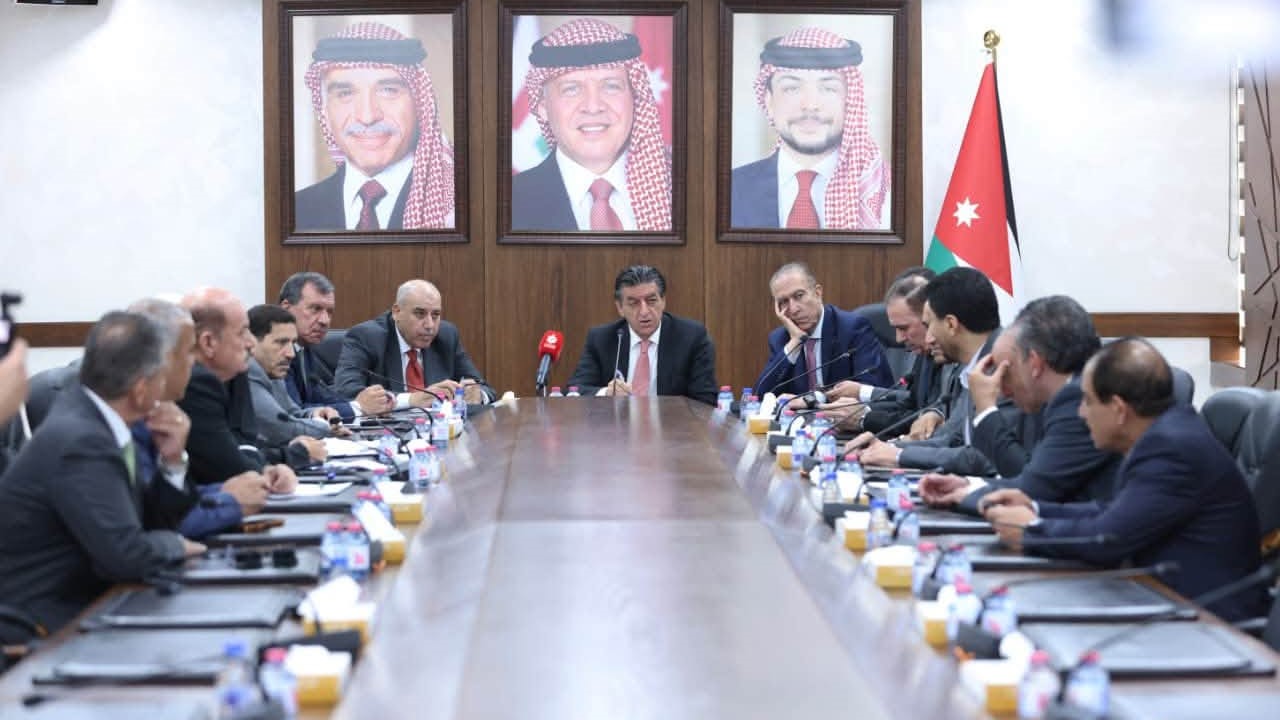 صورة حول : رئيس النواب يؤكد أهمية دور الكتل النيابية رئيس النواب يؤكد أهمية دور الكتل النيابية