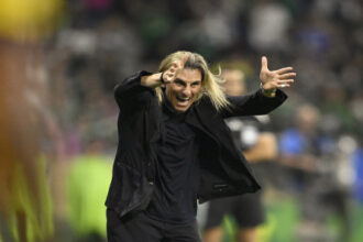 مدرب الإكوادور يعلن رحيله بعد الخروج من مونديال 2026 أمام المكسيك