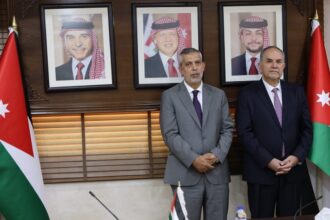 50 محامياً جديداً يؤدون اليمين القانونية أمام وزير العدل