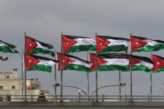 استقرار الإيرادات المحلية وارتفاع المنح يعززان نمو الإيرادات العامة لنهاية أيار