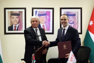 وزارة النقل وجامعة الحسين التقنية توقعان مذكرة لتطوير المستودع الوطني لبيانات النقل