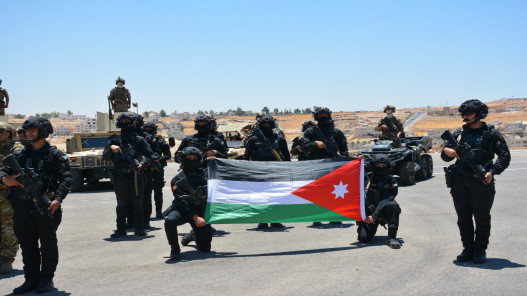 صورة حول : انطلاق فعاليات التمرين العسكري المشترك "ذي الفقار" انطلاق فعاليات التمرين العسكري المشترك "ذي الفقار"