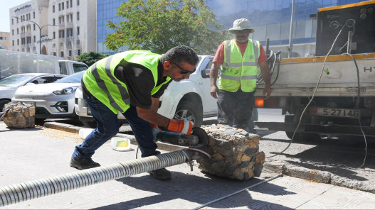 صورة حول : أمانة عمّان تواصل إزالة العوائق والاعتداءات على الأرصفة والشوارع أمانة عمّان تواصل إزالة العوائق والاعتداءات على الأرصفة والشوارع