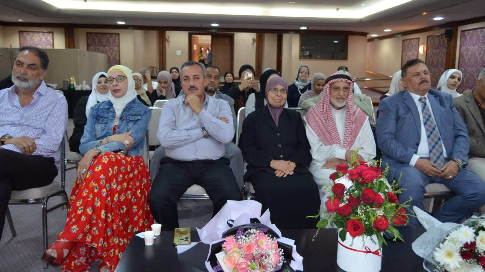 الزرقاء تحتضن إشهار كتاب "موانئ البوح"