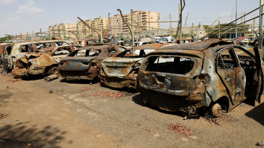 صورة حول : مجموعة السبع تدعو لوقف القتال في السودان وتحذر من فظائع وشيكة بالأبيض مجموعة السبع تدعو لوقف القتال في السودان وتحذر من فظائع وشيكة بالأبيض