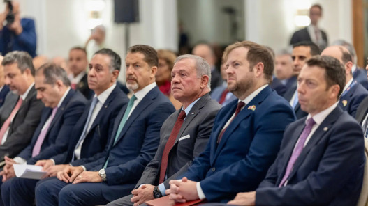 صورة حول : الملك يحضر الجلسة الافتتاحية لملتقى الأعمال الأردني البريطاني في لندن الملك يحضر الجلسة الافتتاحية لملتقى الأعمال الأردني البريطاني في لندن
