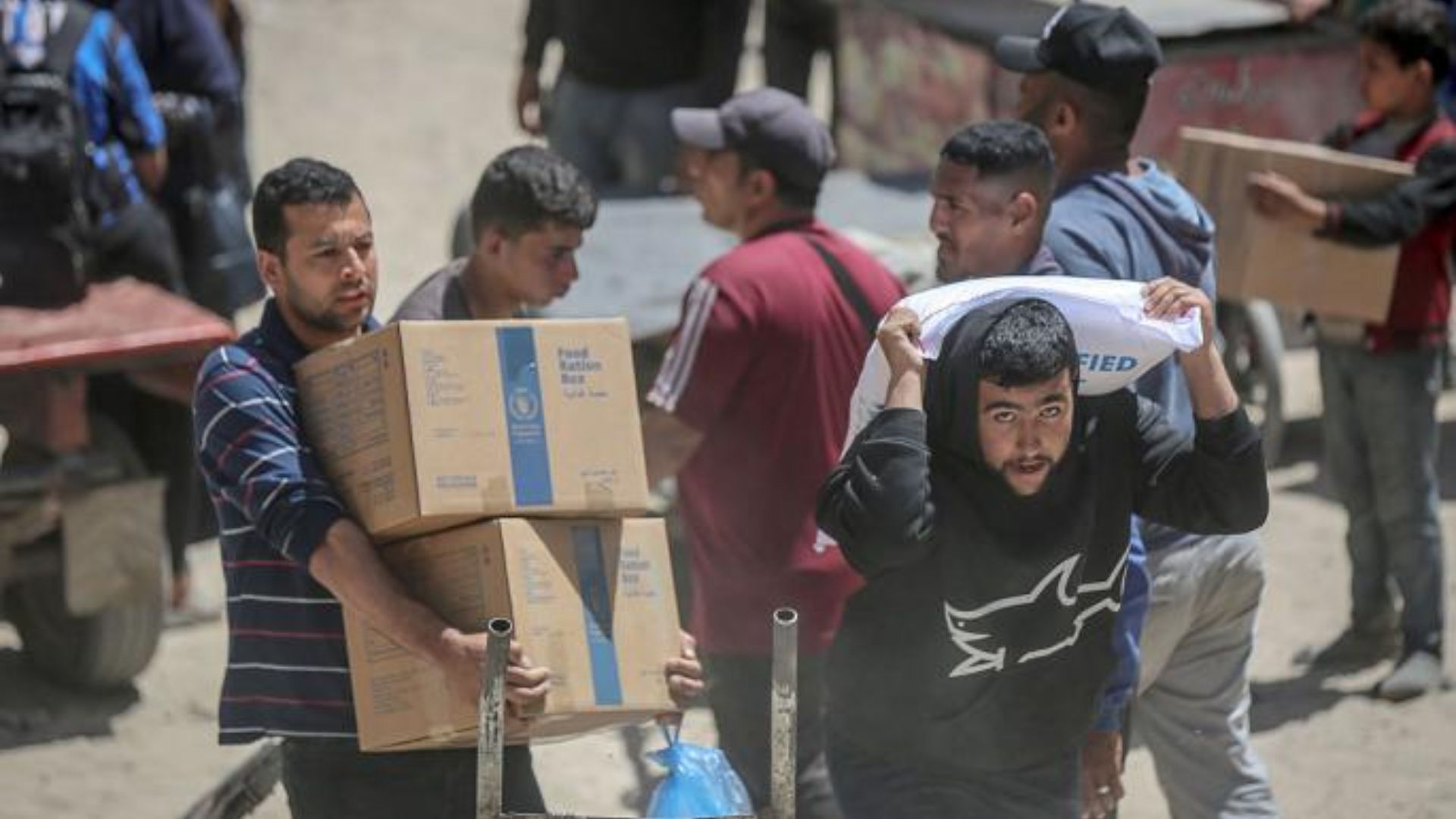 صورة حول : "الأغذية العالمي" يحذر من خفض أكبر للمساعدات في غزة جراء تراجع التمويل "الأغذية العالمي" يحذر من خفض أكبر للمساعدات في غزة جراء تراجع التمويل