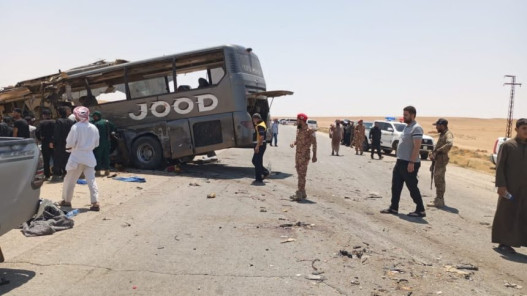35 وفاة و30 إصابة بحادث تصادم حافلتين بسوريا