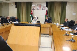 "التربية" و"الإحصاءات " تبحثان آليات التعاون لتنفيذ التعداد العام للسكان
