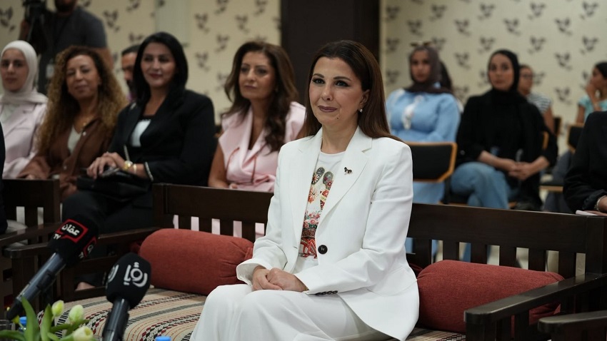 صورة حول : ماجدة الرومي تزور مؤسسة الأميرة تغريد للتنمية والتدريب ماجدة الرومي تزور مؤسسة الأميرة تغريد للتنمية والتدريب