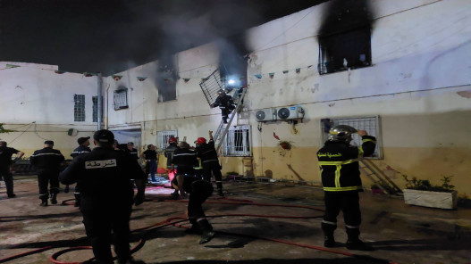 صورة حول : 11 وفاة و19 إصابة بحريق داخل دار للأيتام قرب العاصمة الجزائرية 11 وفاة و19 إصابة بحريق داخل دار للأيتام قرب العاصمة الجزائرية