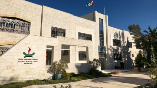 المجلس التمريضي والأونروا يواصلان تأهيل الكوادر التمريضية