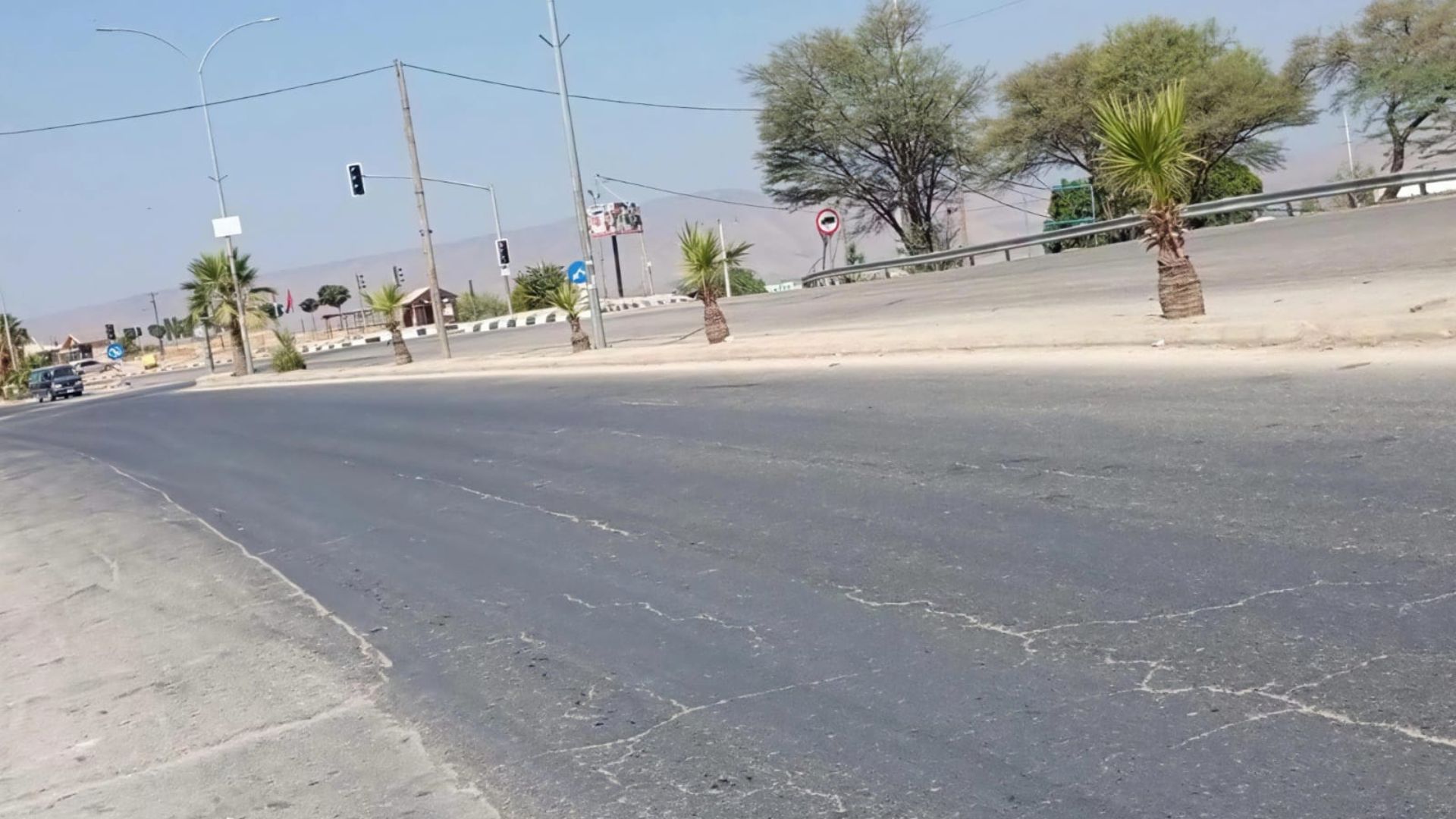 مطالب بإنارة الطريق الدولي بين الشونة والمعبر