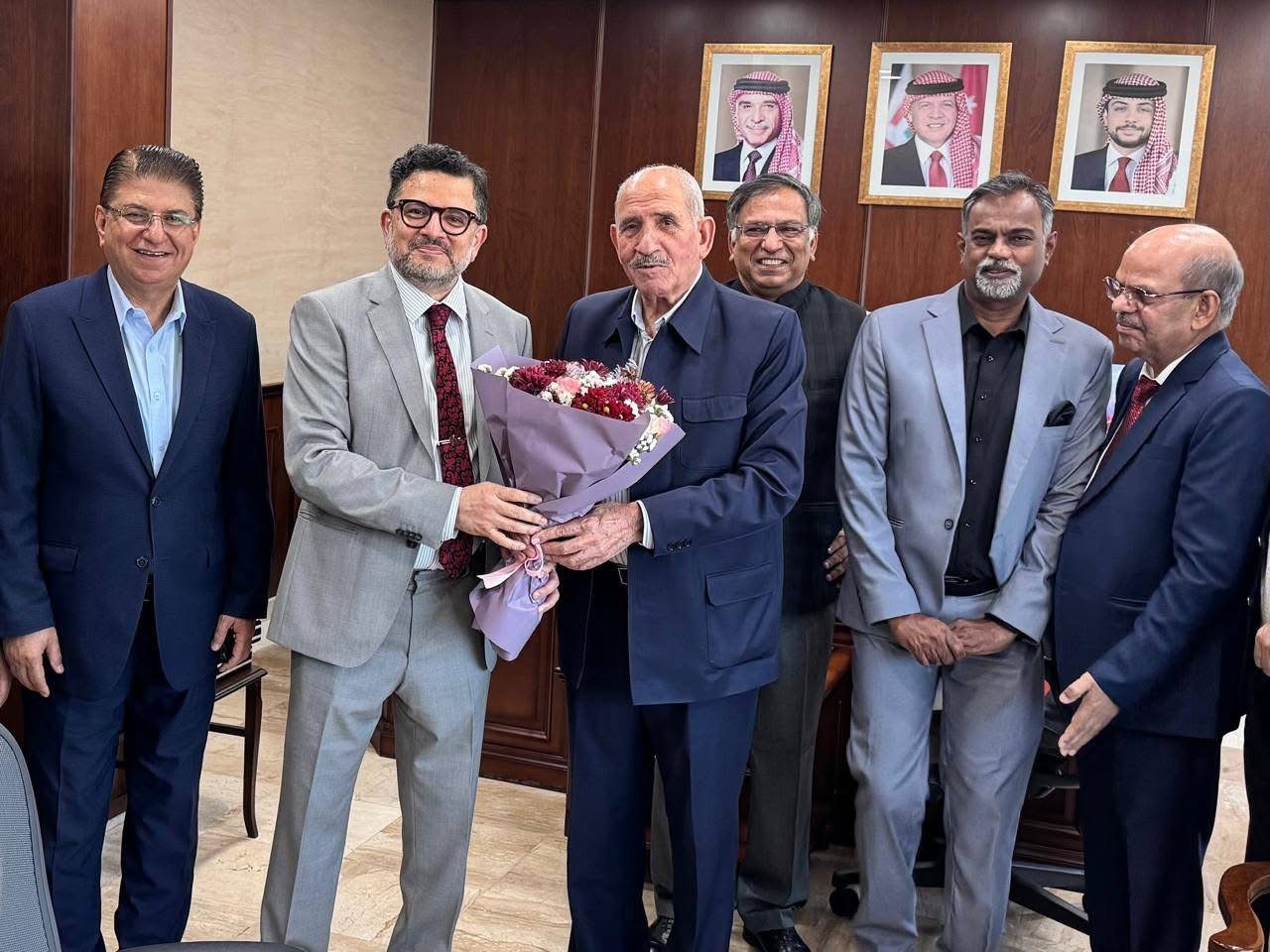 صورة حول : بتكلفة تقدر بمليار دولار.. اللجنة الفنية لمشروع توسعة (جيفكو) تبحث الخطط التنفيذية للمشروع بتكلفة تقدر بمليار دولار.. اللجنة الفنية لمشروع توسعة (جيفكو) تبحث الخطط التنفيذية للمشروع