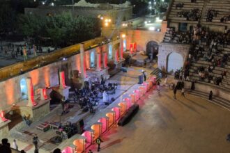 مهرجان جرش يحتفي برواد الأغنية الأردنية في أمسية غنائية بالمدرج الروماني